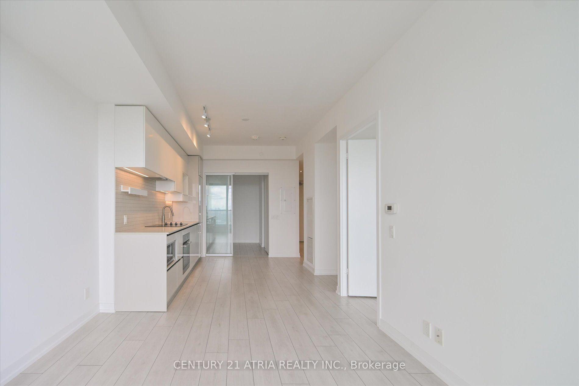 Photo 8 of Unit 4006, 5 Buttermill Avenue, Vaughan, Vaughan Corporate Centre — HOMEH