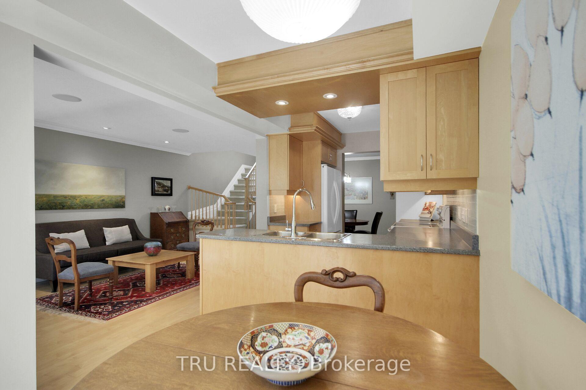 Photo 12 of 109 Braddock Private, Ottawa, Barrhaven - Stonebridge — HOMEH