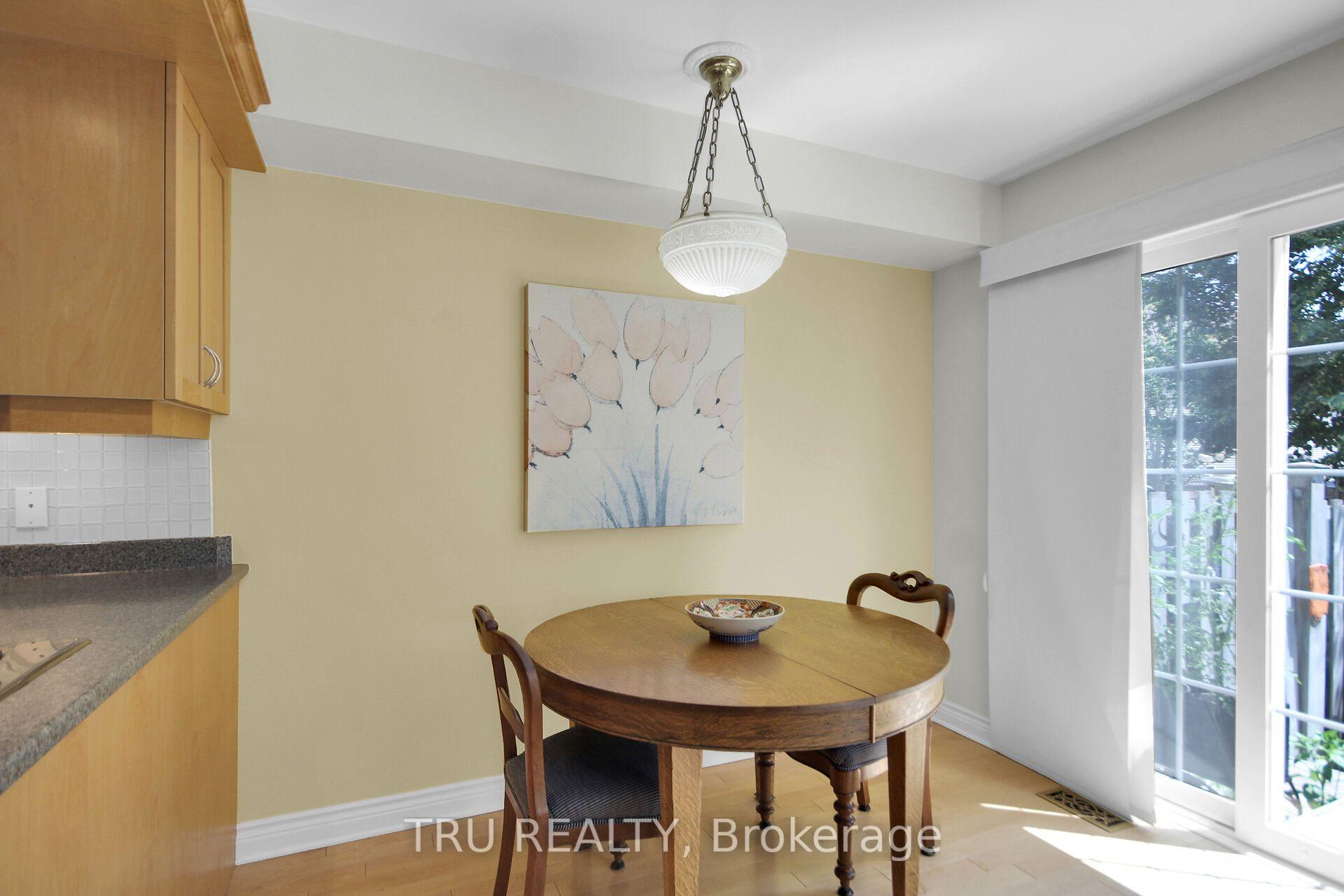 Photo 15 of 109 Braddock Private, Ottawa, Barrhaven - Stonebridge — HOMEH