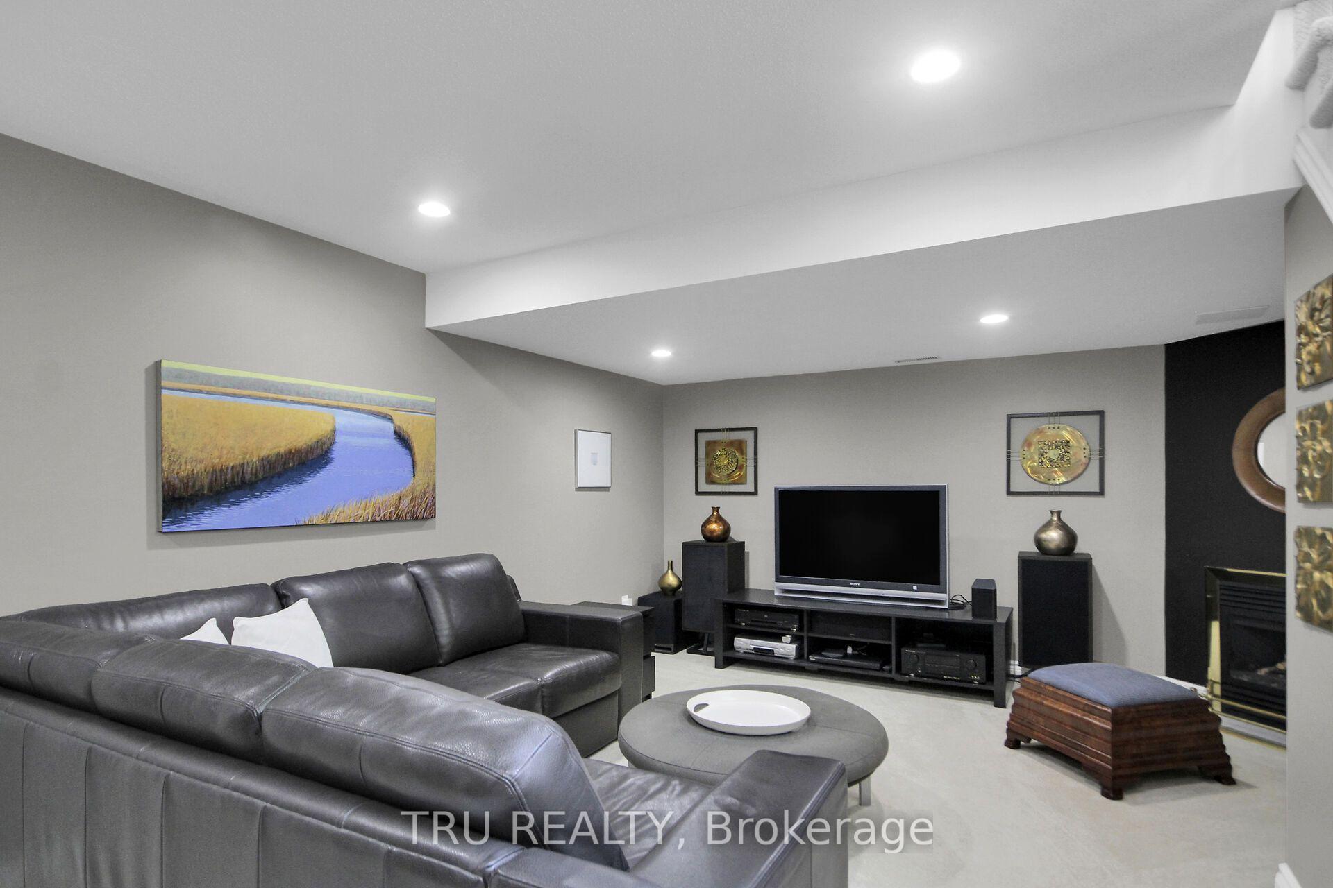Photo 33 of 109 Braddock Private, Ottawa, Barrhaven - Stonebridge — HOMEH