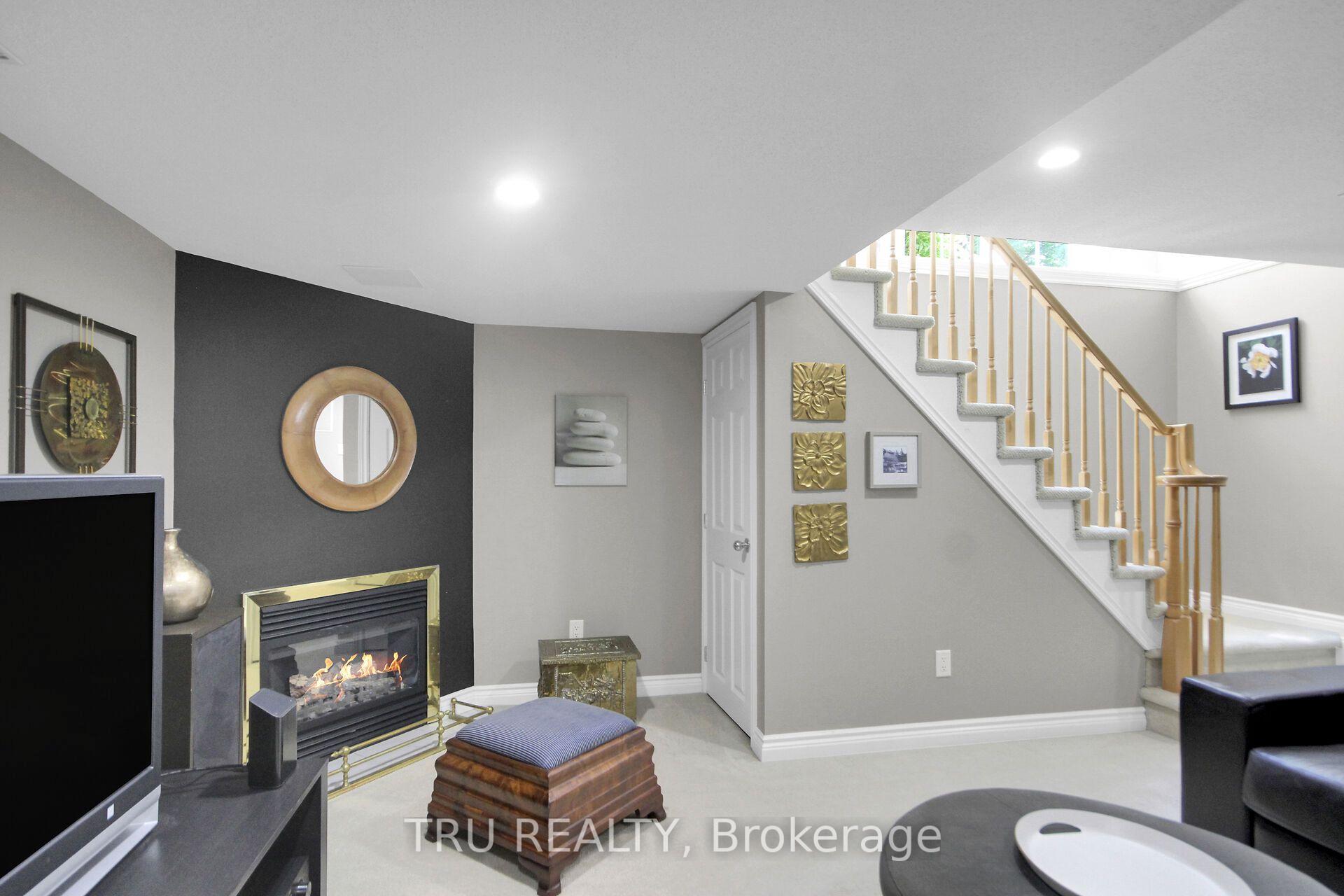 Photo 35 of 109 Braddock Private, Ottawa, Barrhaven - Stonebridge — HOMEH