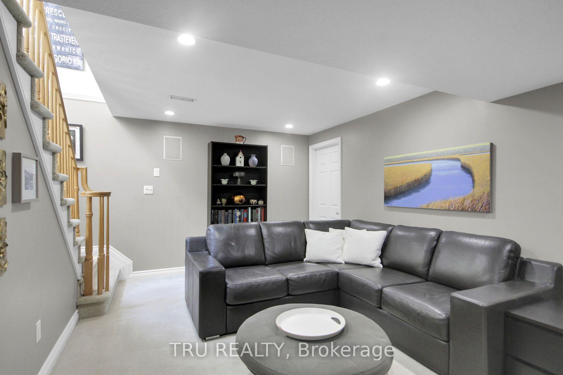 Photo 36 of 109 Braddock Private, Ottawa, Barrhaven - Stonebridge — HOMEH
