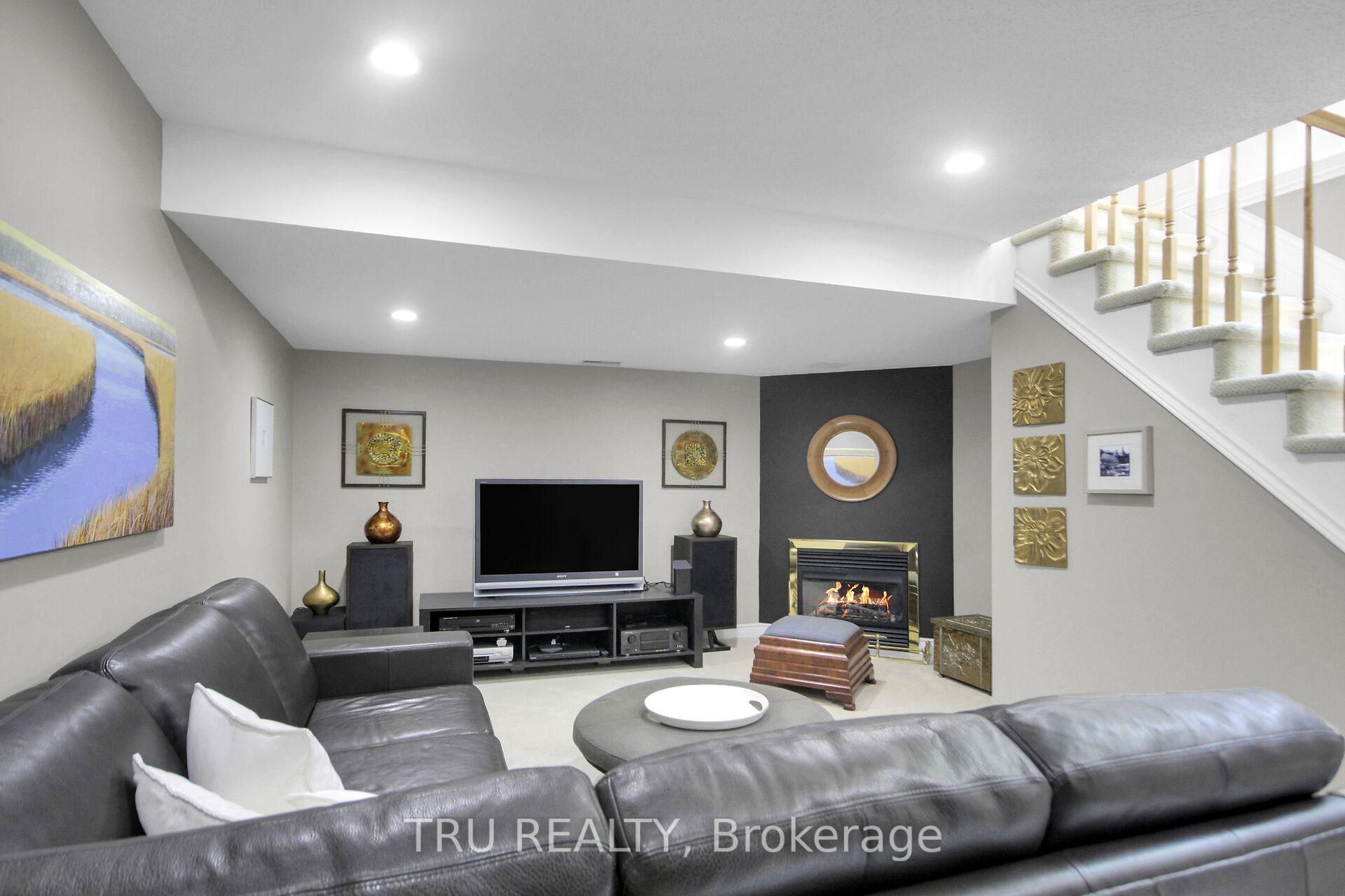 Photo 37 of 109 Braddock Private, Ottawa, Barrhaven - Stonebridge — HOMEH
