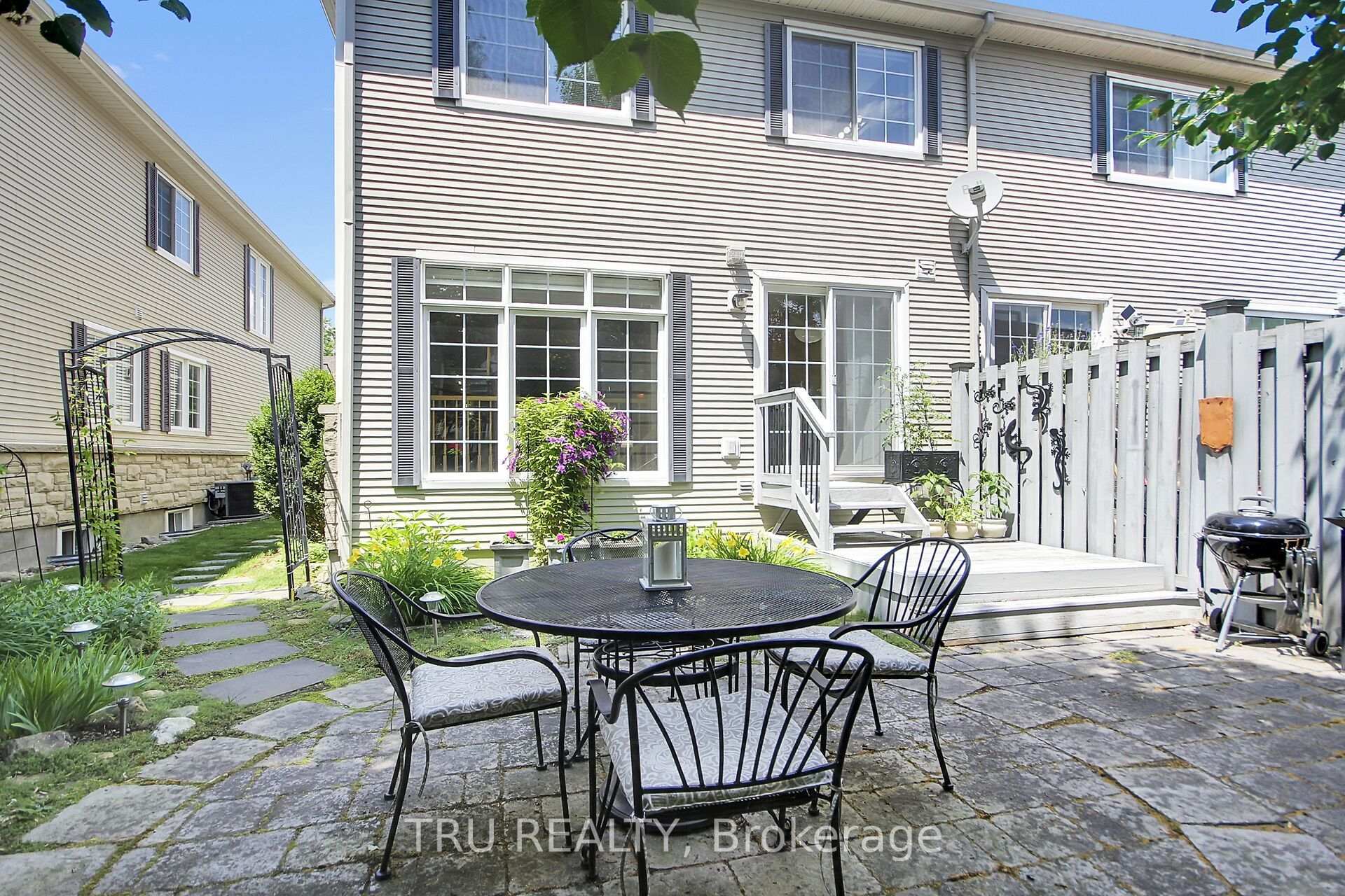 Photo 39 of 109 Braddock Private, Ottawa, Barrhaven - Stonebridge — HOMEH