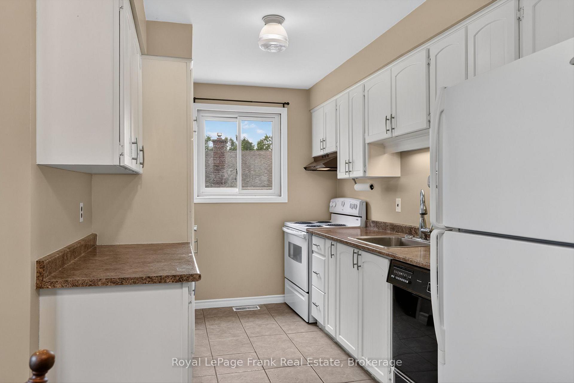 Photo 10 of 958 St Pauls Street, Peterborough, Northcrest Ward 5 — HOMEH