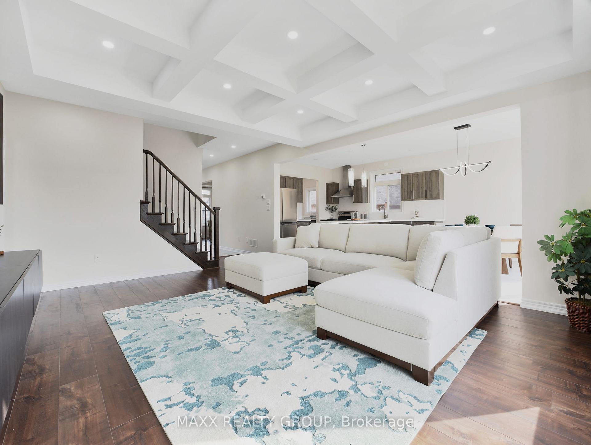Photo 8 of 9354 Shoveller Drive, Niagara Falls, Forestview — HOMEH