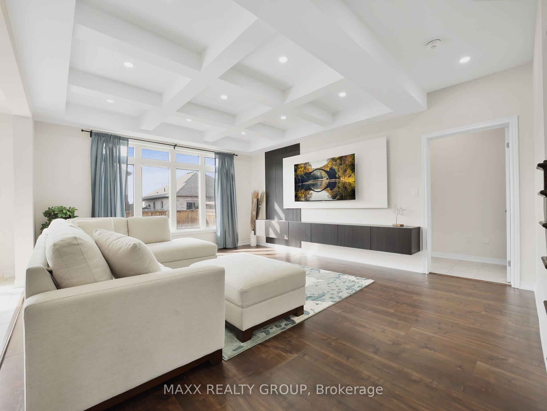 Photo 9 of 9354 Shoveller Drive, Niagara Falls, Forestview — HOMEH