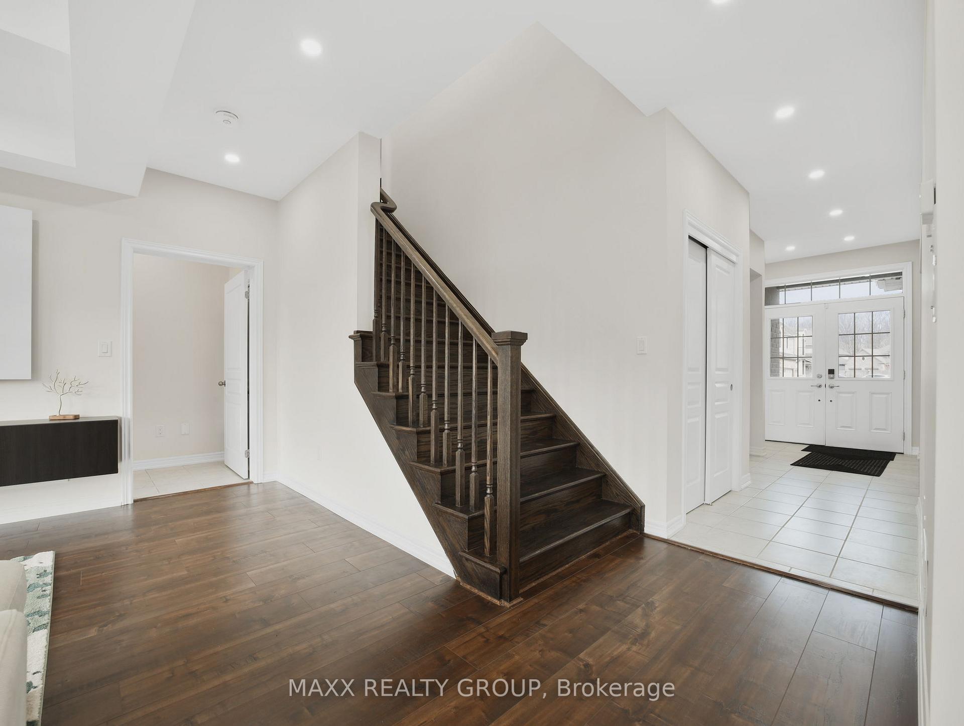 Photo 21 of 9354 Shoveller Drive, Niagara Falls, Forestview — HOMEH