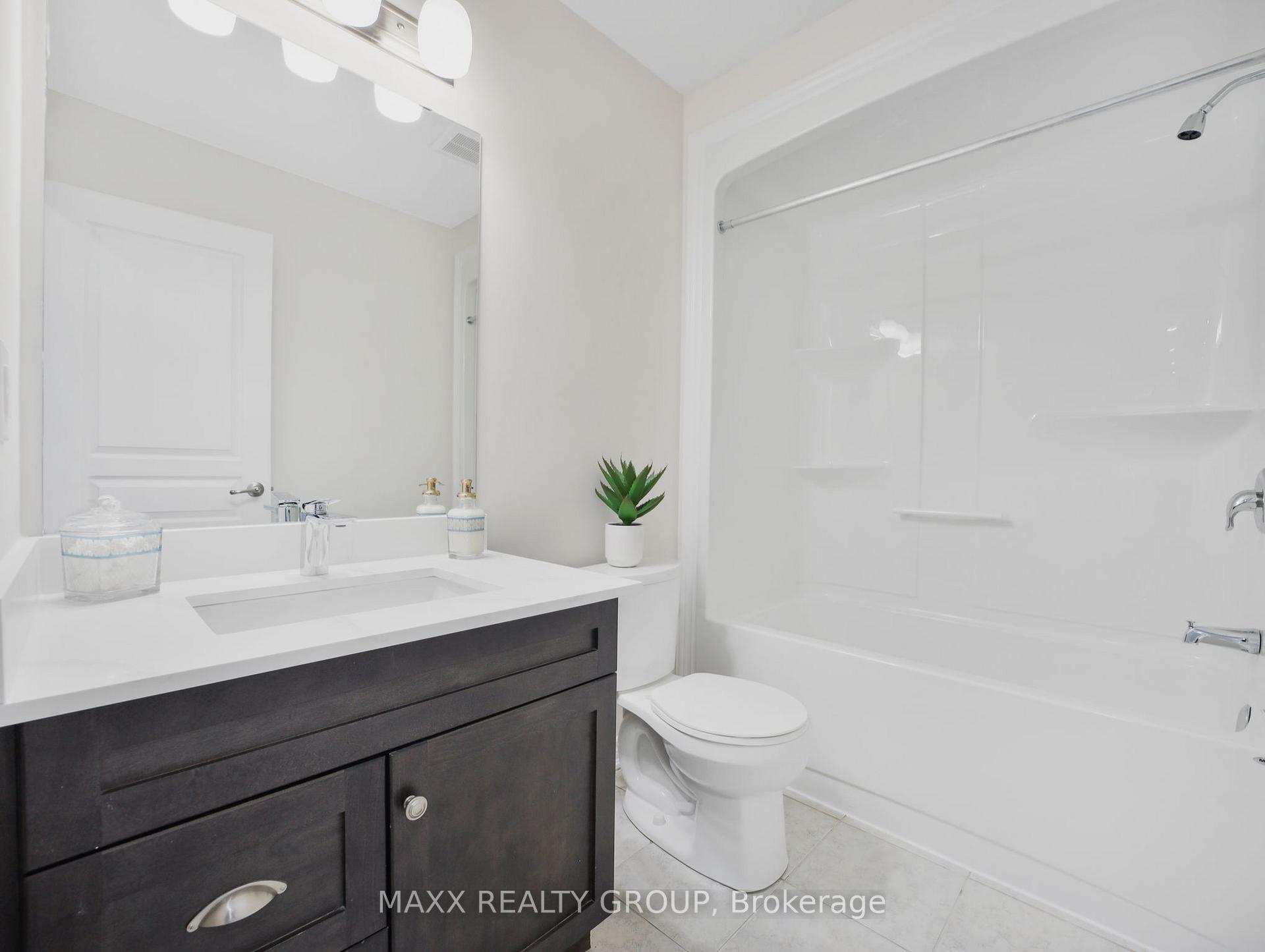 Photo 31 of 9354 Shoveller Drive, Niagara Falls, Forestview — HOMEH