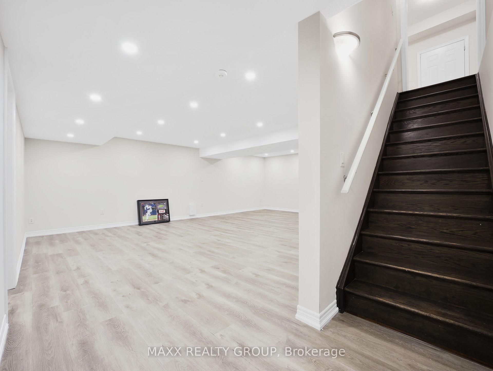 Photo 36 of 9354 Shoveller Drive, Niagara Falls, Forestview — HOMEH