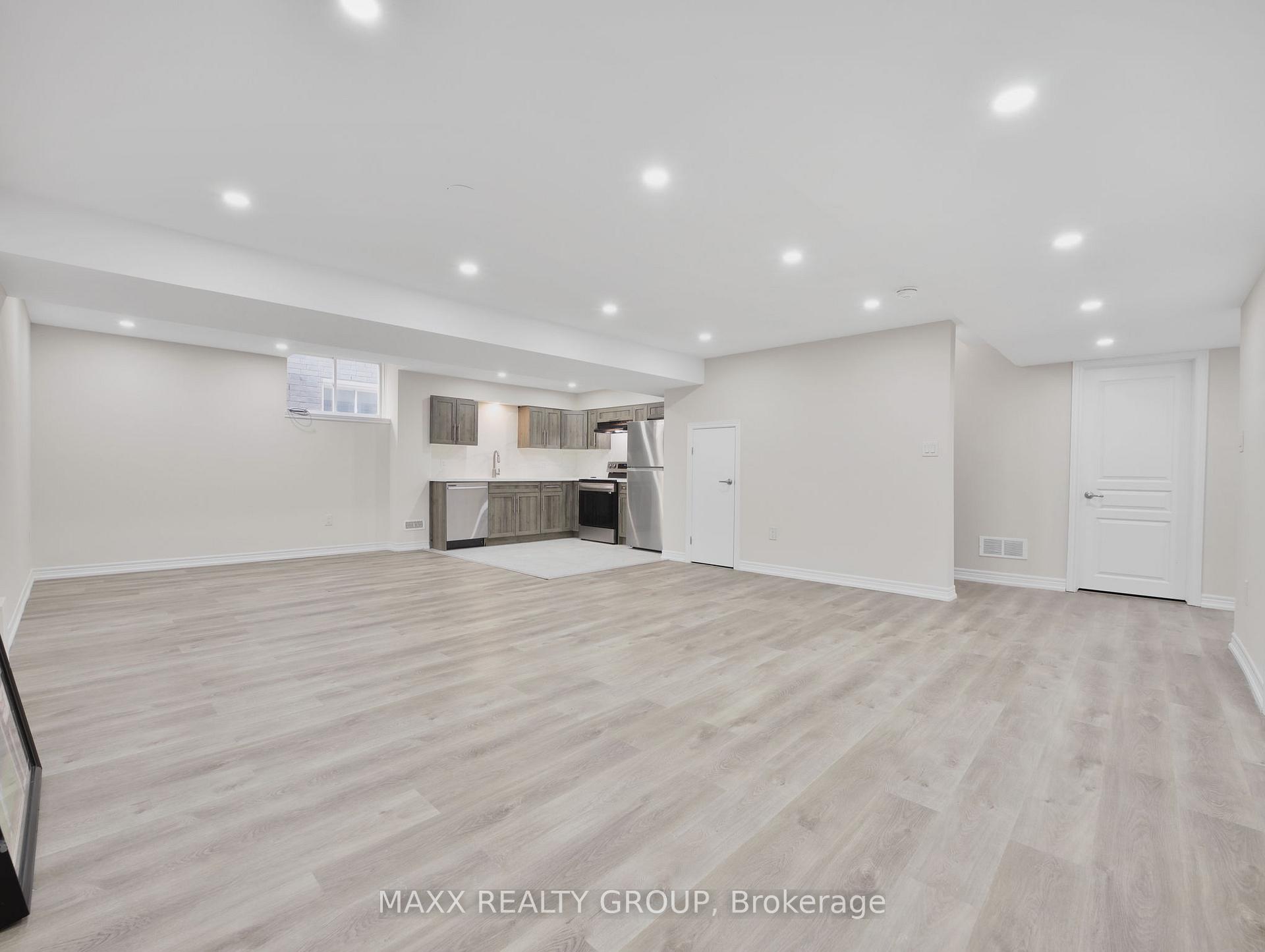 Photo 37 of 9354 Shoveller Drive, Niagara Falls, Forestview — HOMEH