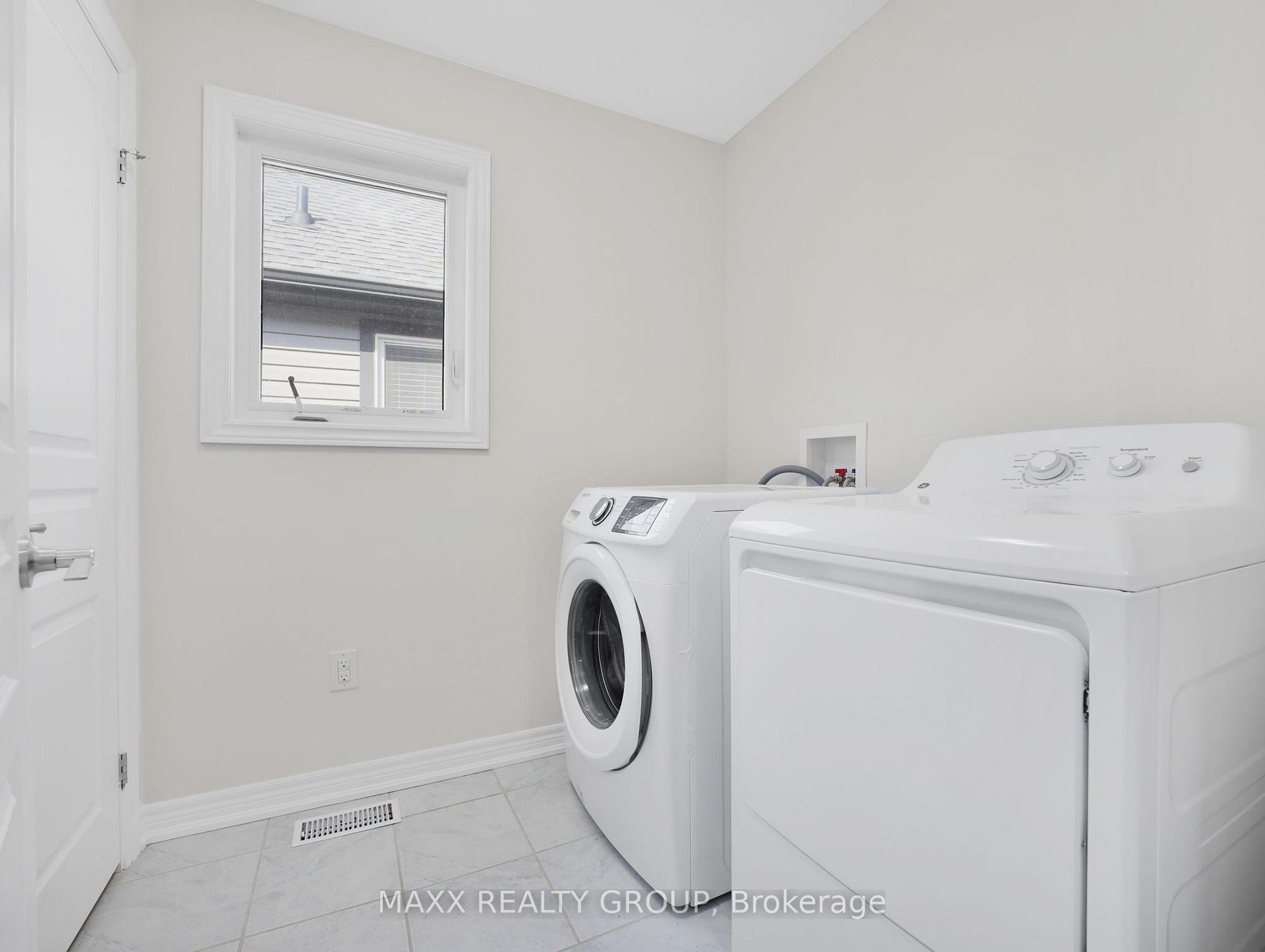Photo 43 of 9354 Shoveller Drive, Niagara Falls, Forestview — HOMEH