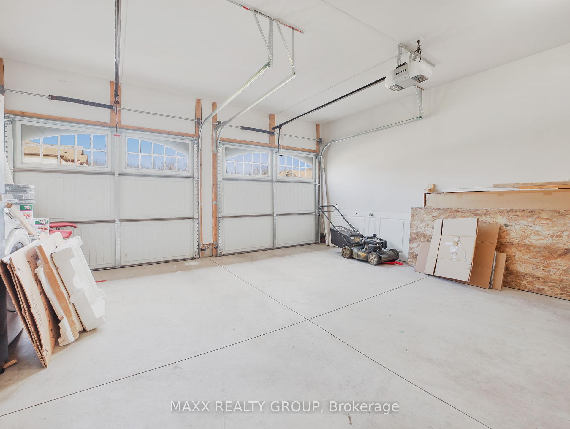 Photo 45 of 9354 Shoveller Drive, Niagara Falls, Forestview — HOMEH