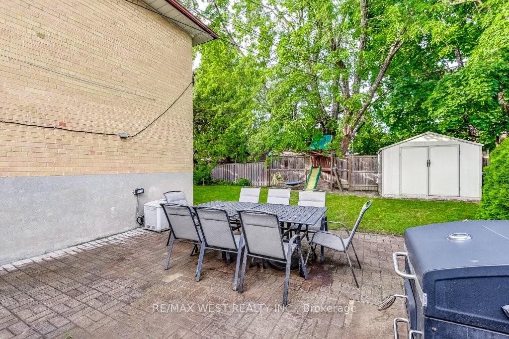 Photo 23 of 10 Rima Court, Etobicoke, Eringate-Centennial-West Deane — HOMEH