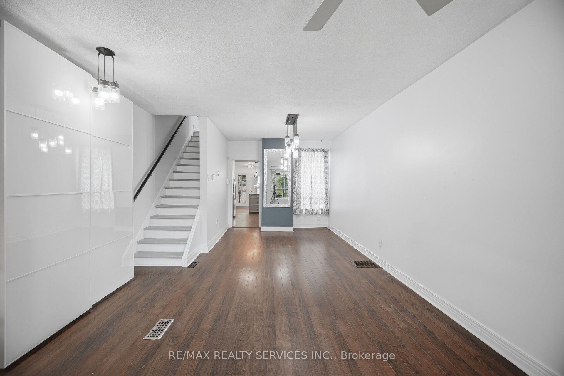 Photo 11 of 55 Morse Street, Toronto, South Riverdale — HOMEH