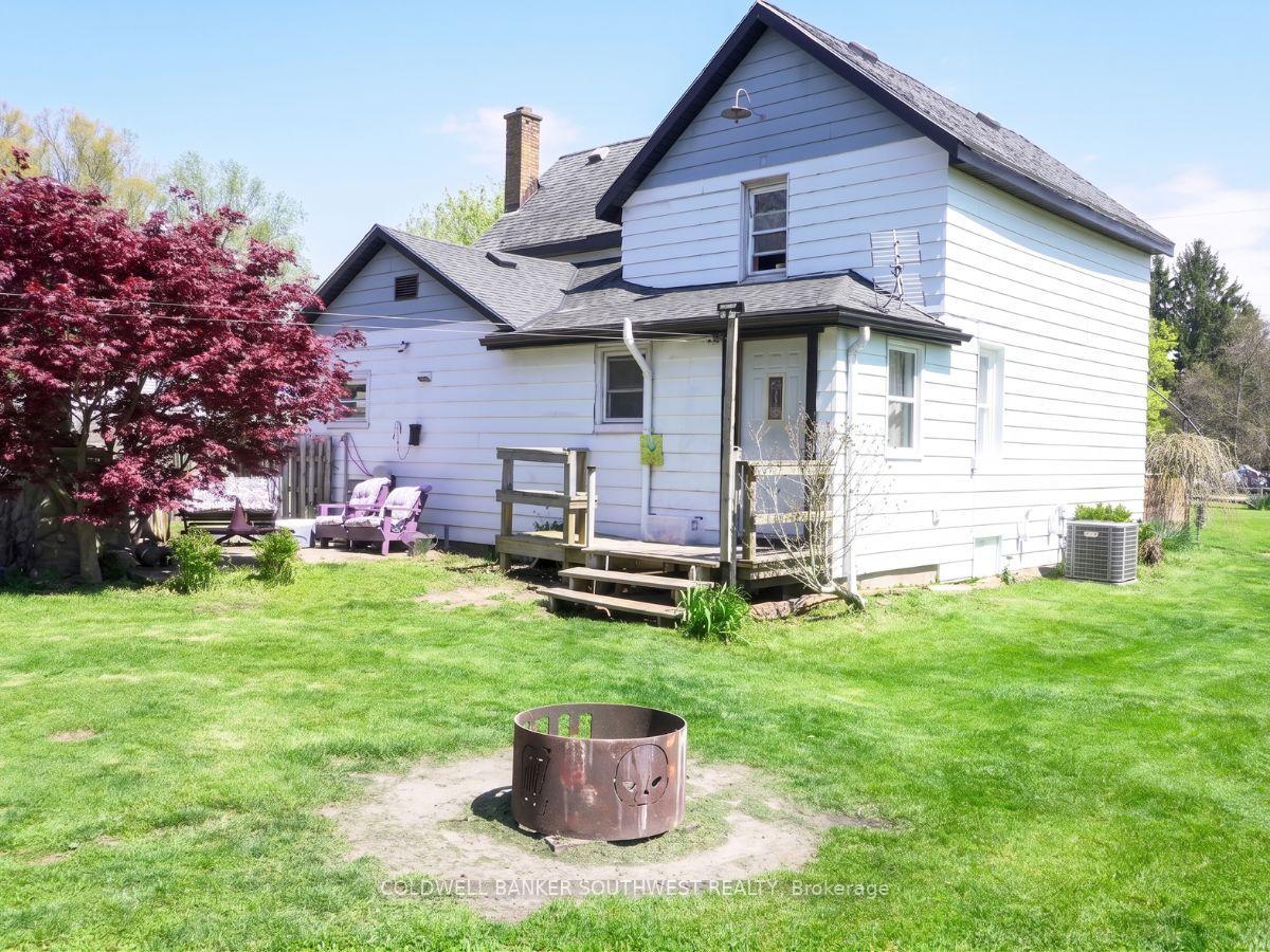 Photo 2 of 691 Gregory Drive E, Chatham-Kent, Chatham, Twp — HOMEH
