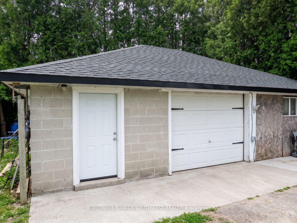 Photo 10 of 691 Gregory Drive E, Chatham-Kent, Chatham, Twp — HOMEH