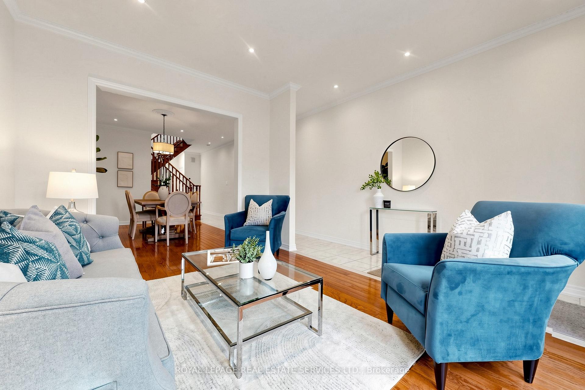 Photo 6 of 256 Earlscourt Avenue, Toronto, Caledonia-Fairbank — HOMEH