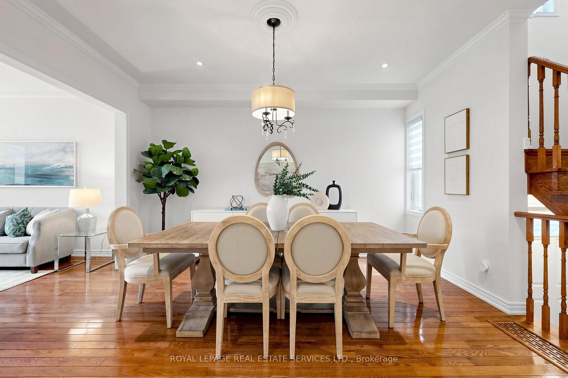 Photo 7 of 256 Earlscourt Avenue, Toronto, Caledonia-Fairbank — HOMEH