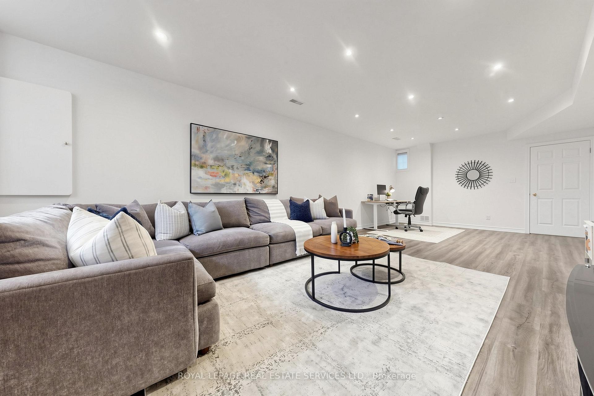Photo 28 of 256 Earlscourt Avenue, Toronto, Caledonia-Fairbank — HOMEH