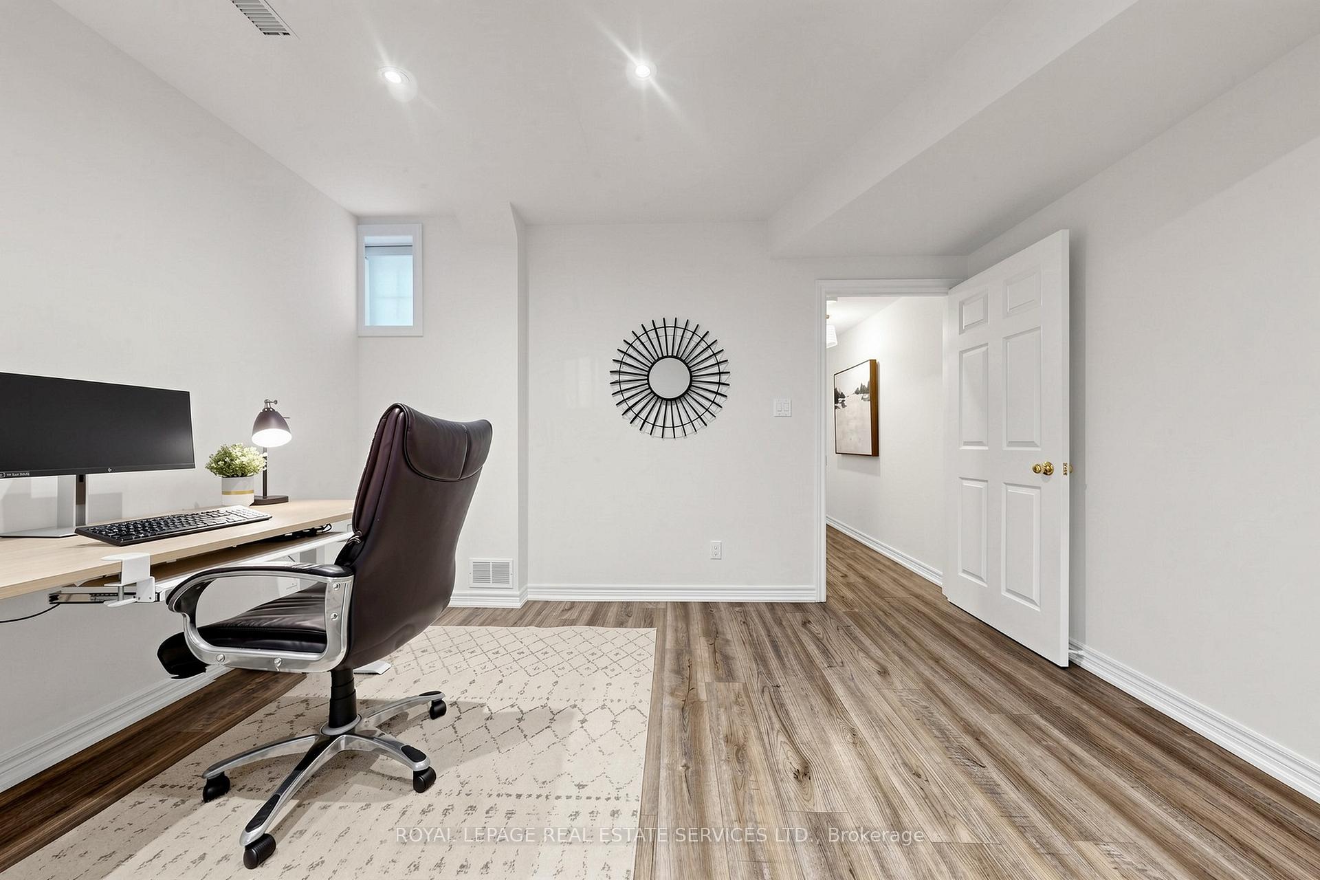 Photo 29 of 256 Earlscourt Avenue, Toronto, Caledonia-Fairbank — HOMEH