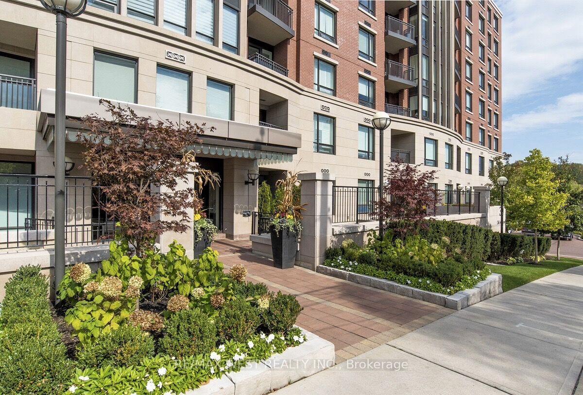 Photo 4 of Unit 105, 30 Old Mill Road, Etobicoke, Kingsway South — HOMEH