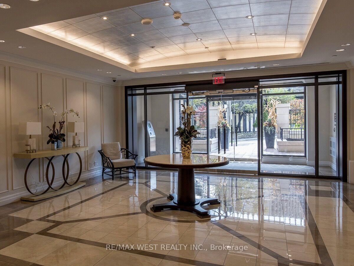 Photo 5 of Unit 105, 30 Old Mill Road, Etobicoke, Kingsway South — HOMEH