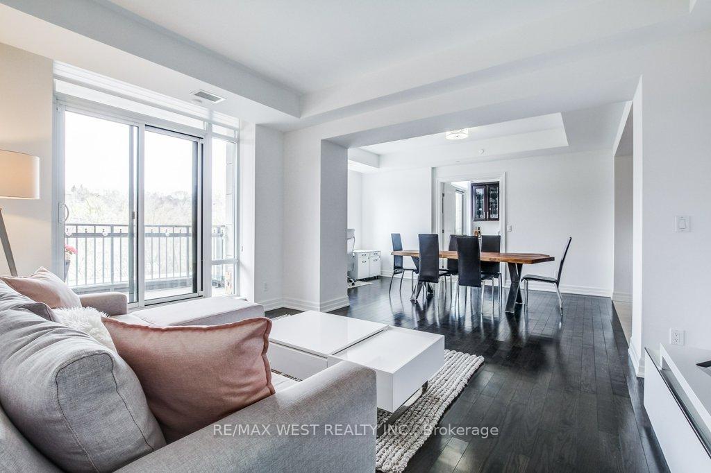 Photo 9 of Unit 105, 30 Old Mill Road, Etobicoke, Kingsway South — HOMEH