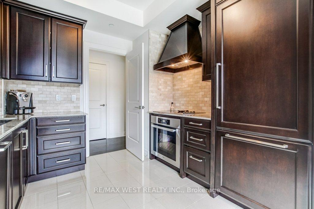 Photo 13 of Unit 105, 30 Old Mill Road, Etobicoke, Kingsway South — HOMEH