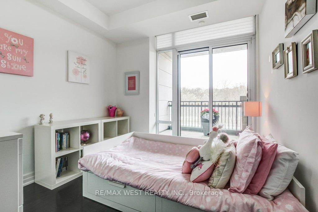 Photo 17 of Unit 105, 30 Old Mill Road, Etobicoke, Kingsway South — HOMEH