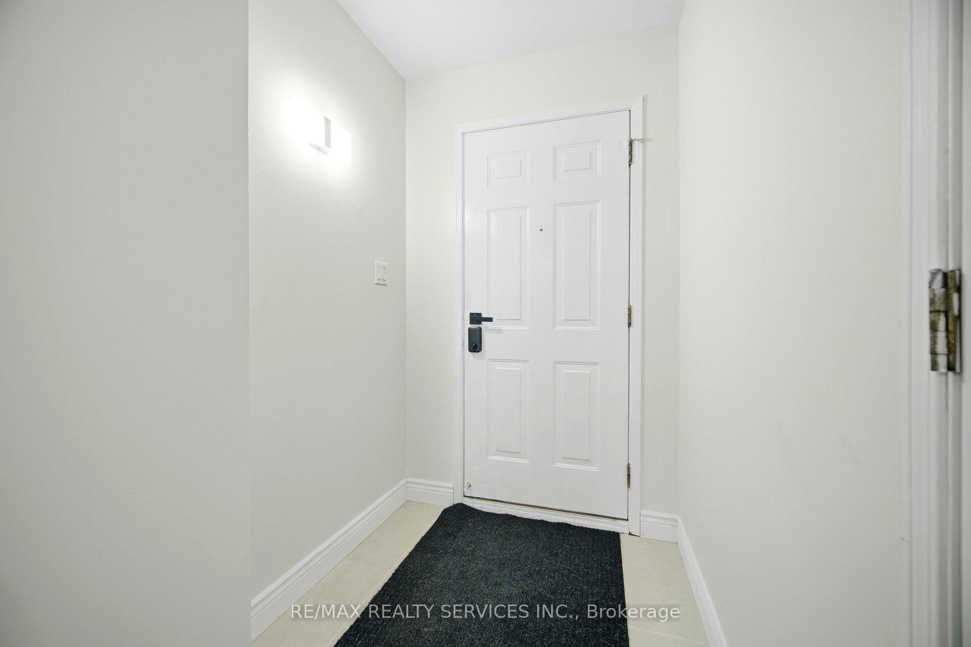 Photo 8 of 17 Sydenham Wells, Barrie, Georgian Drive — HOMEH