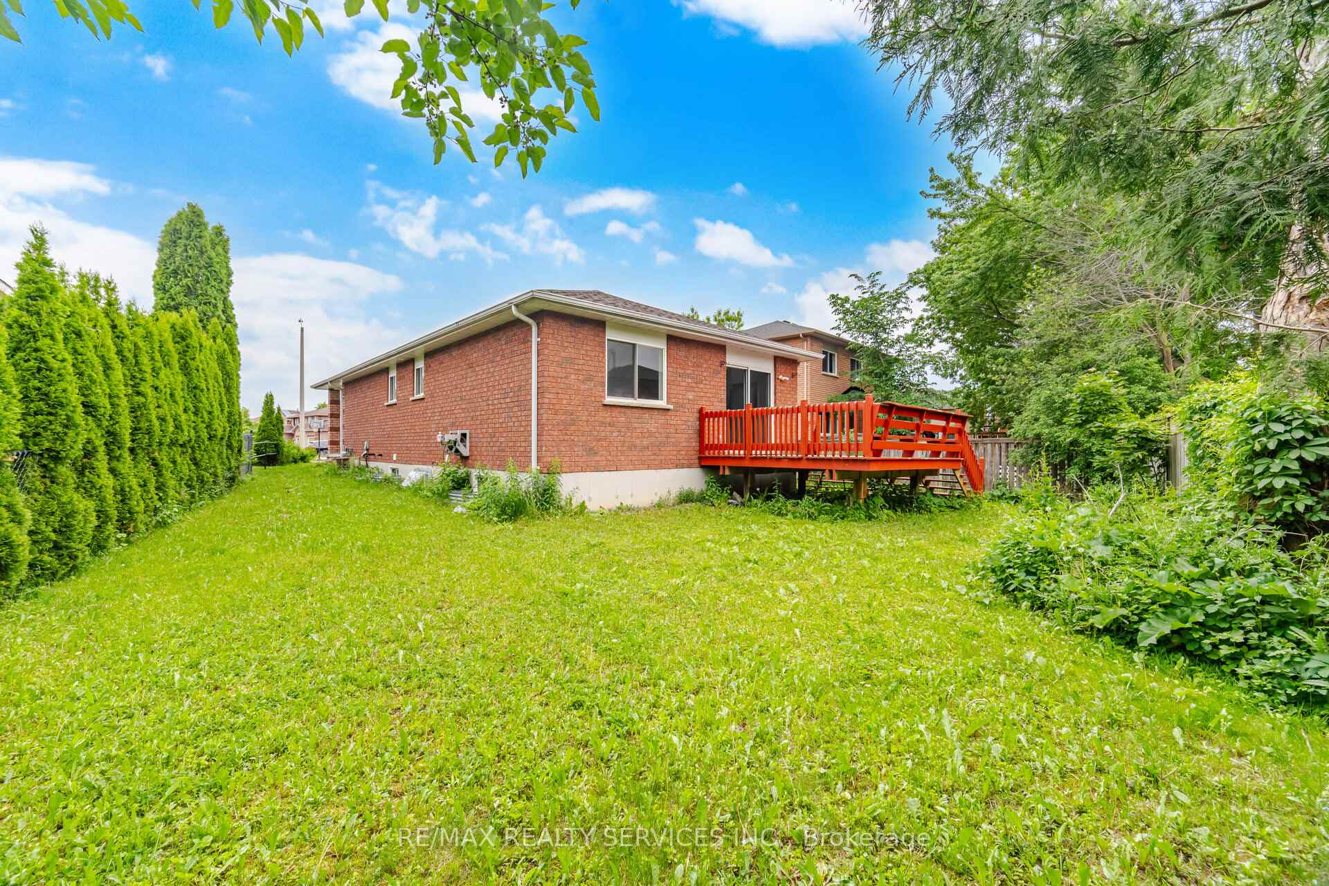 Photo 45 of 17 Sydenham Wells, Barrie, Georgian Drive — HOMEH