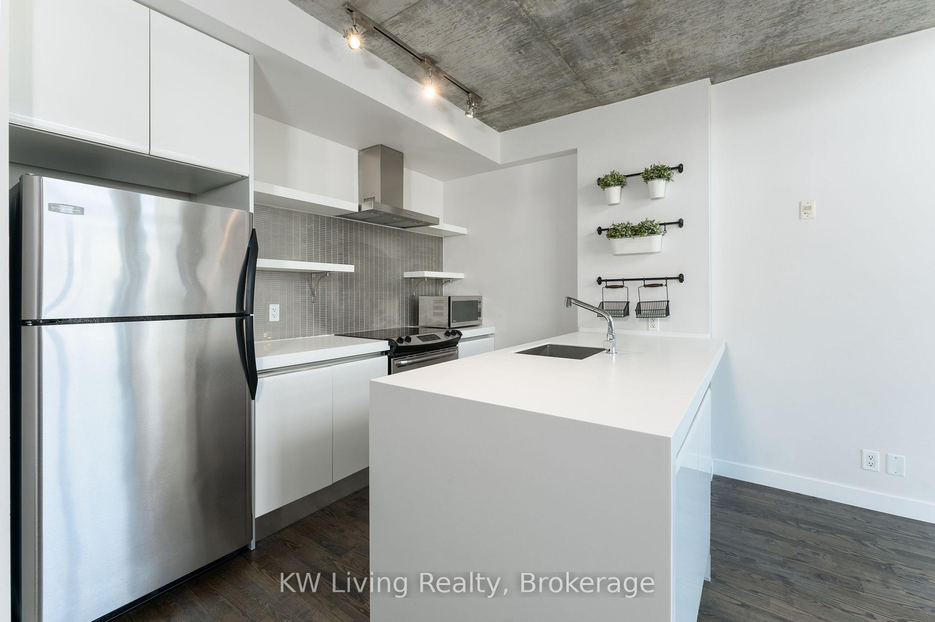 Photo 3 of Unit 901, 75 Portland Street, Toronto, Waterfront Communities — HOMEH