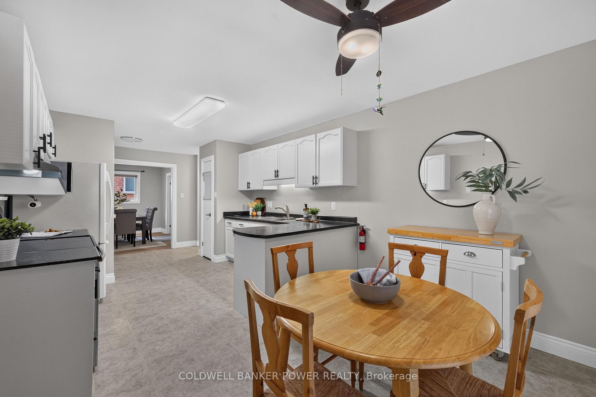 Photo 16 of 39 Shepherd Avenue, London, East H — HOMEH