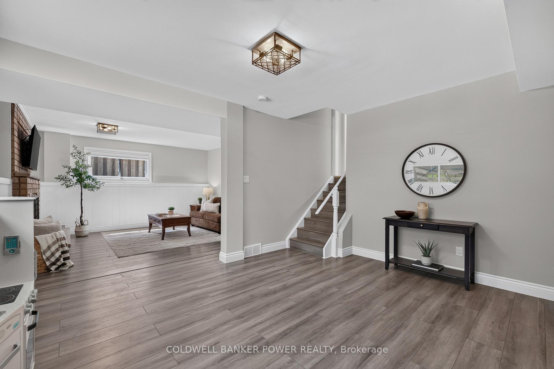 Photo 28 of 39 Shepherd Avenue, London, East H — HOMEH