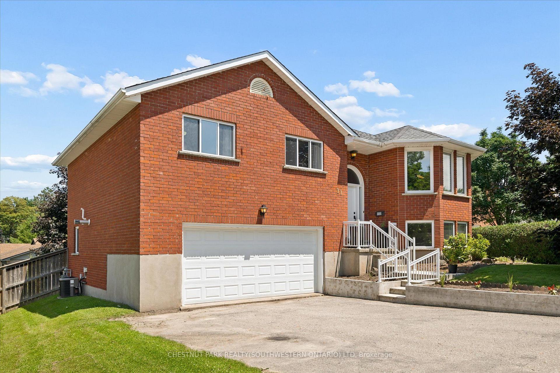 Photo 5 of 11 Bonniewood Drive, Mapleton, Rural Mapleton — HOMEH