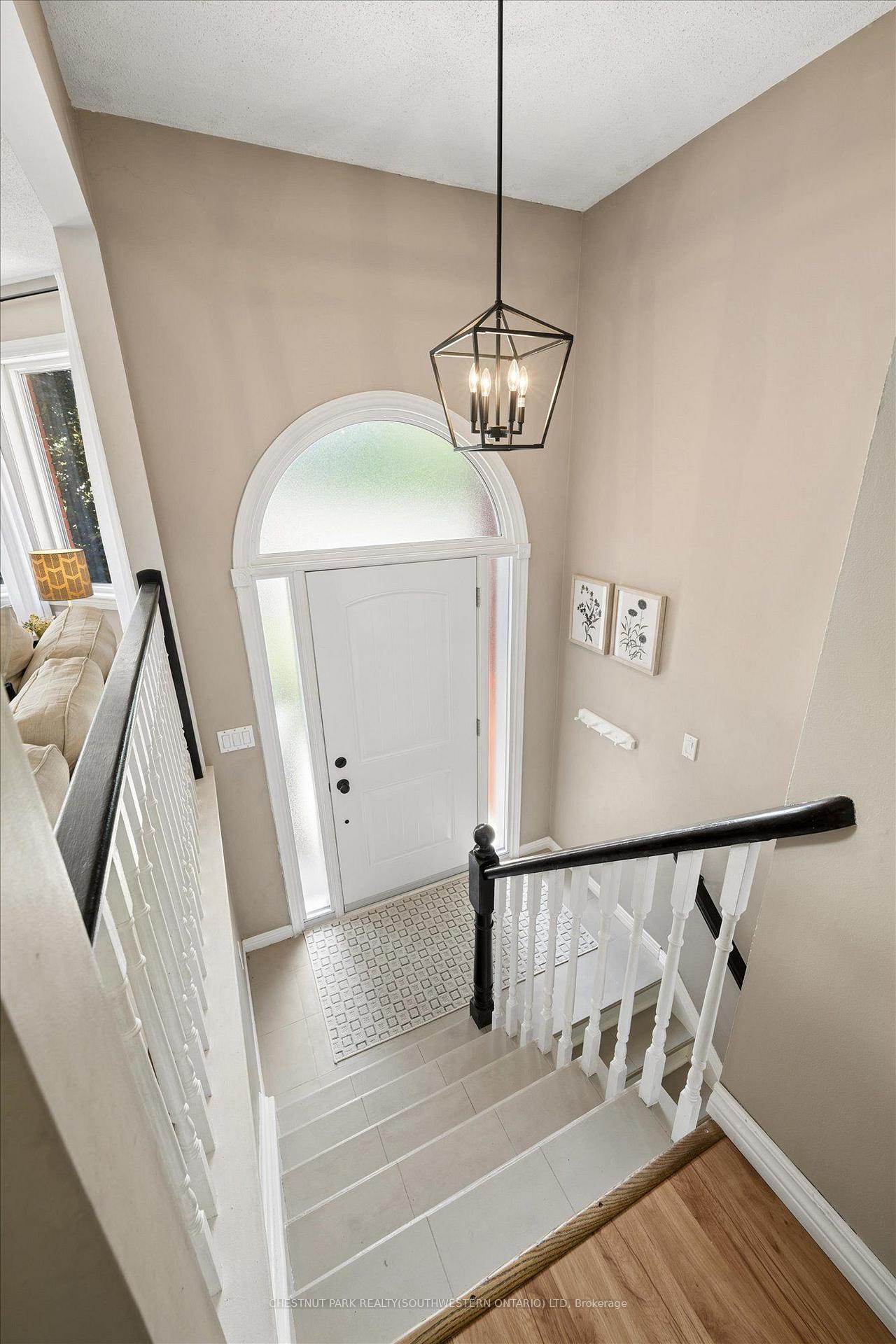 Photo 6 of 11 Bonniewood Drive, Mapleton, Rural Mapleton — HOMEH