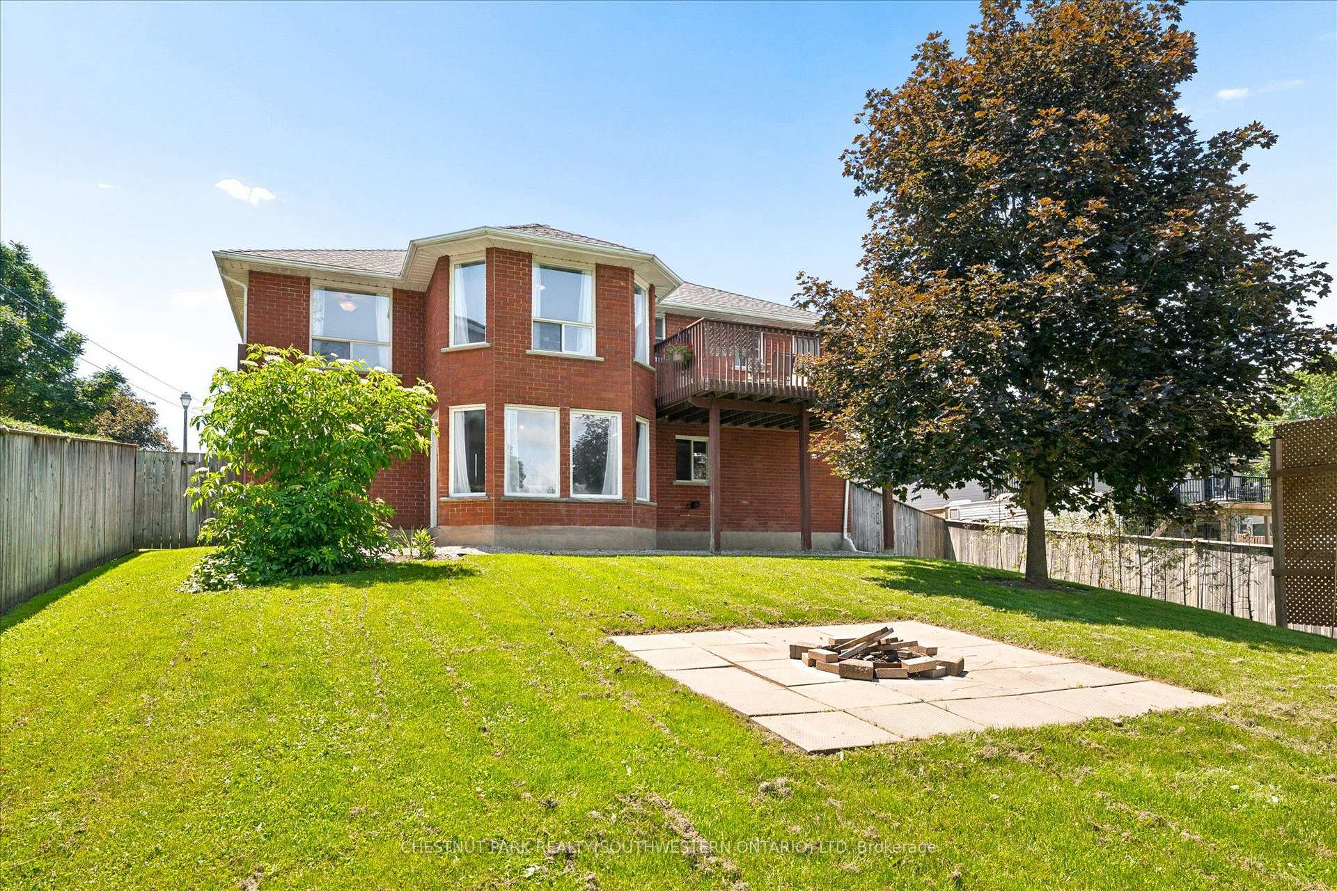 Photo 45 of 11 Bonniewood Drive, Mapleton, Rural Mapleton — HOMEH