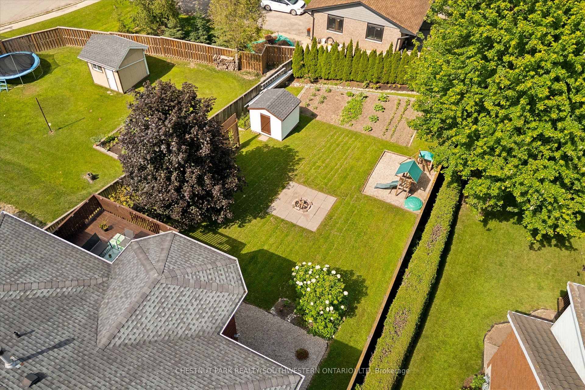 Photo 47 of 11 Bonniewood Drive, Mapleton, Rural Mapleton — HOMEH