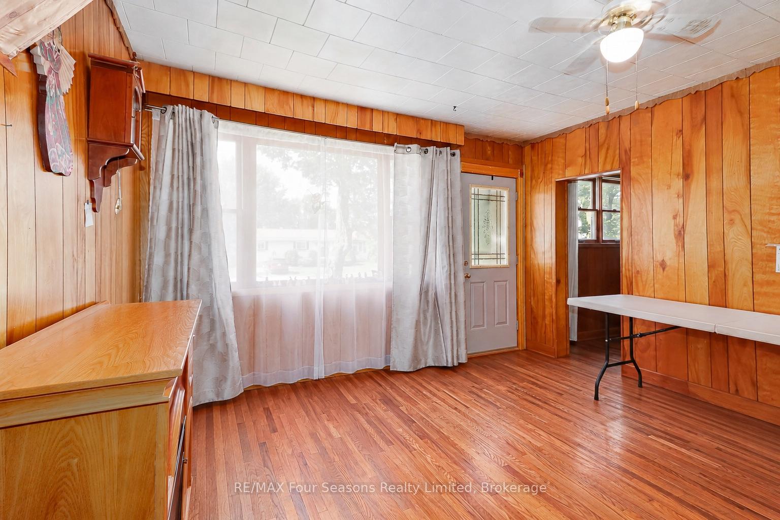 Photo 21 of 201 Sunnidale Street, Clearview, Stayner — HOMEH