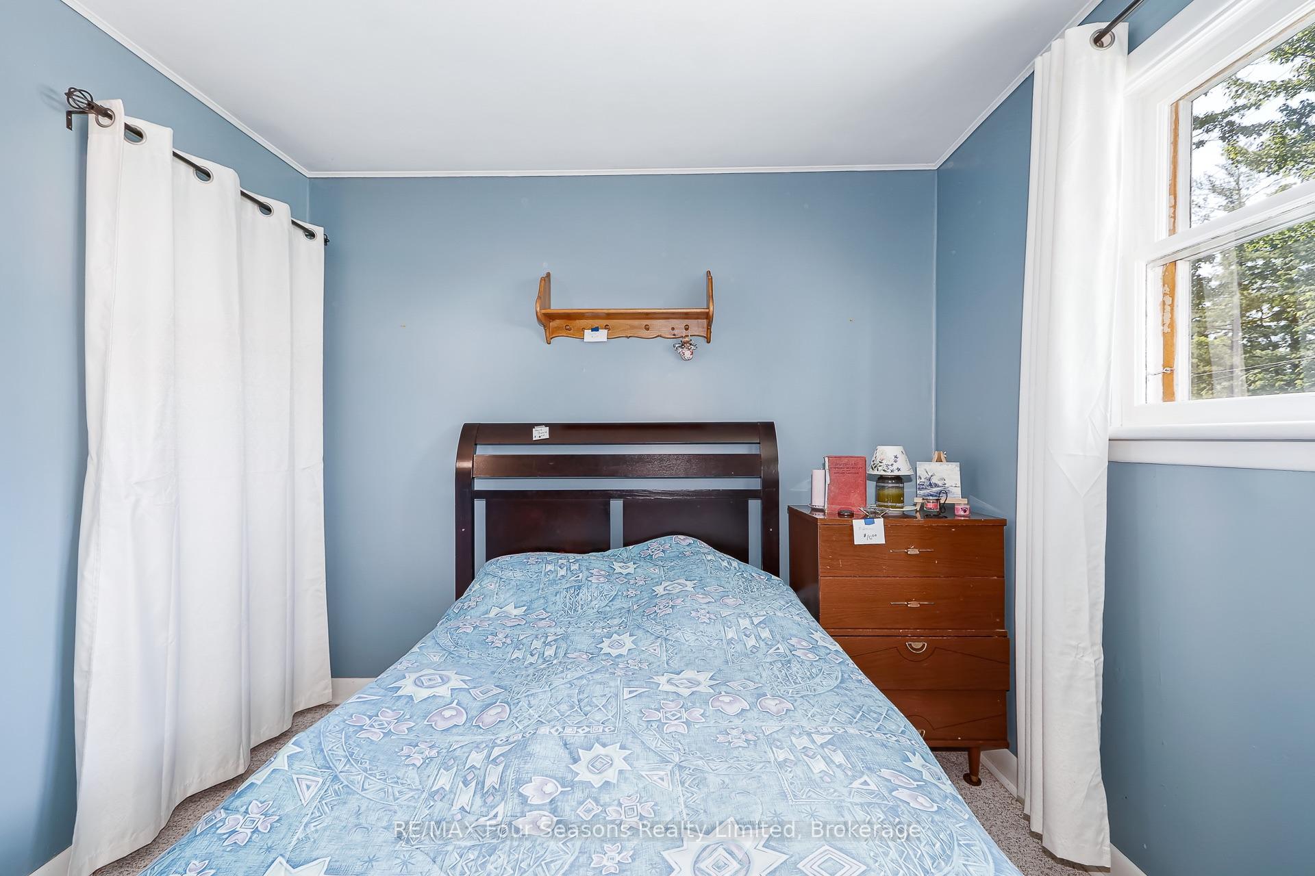 Photo 24 of 201 Sunnidale Street, Clearview, Stayner — HOMEH