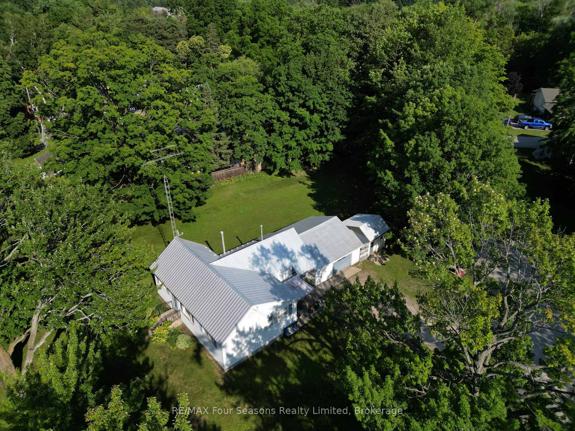 Photo 47 of 201 Sunnidale Street, Clearview, Stayner — HOMEH
