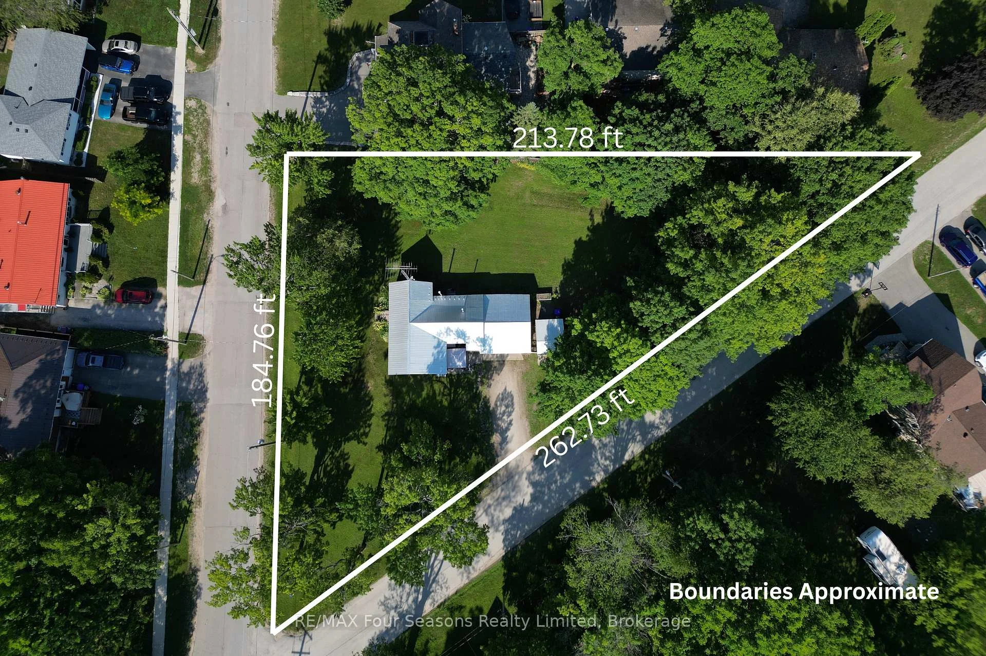 Photo 9 of 201 Sunnidale Street, Clearview, Stayner — HOMEH