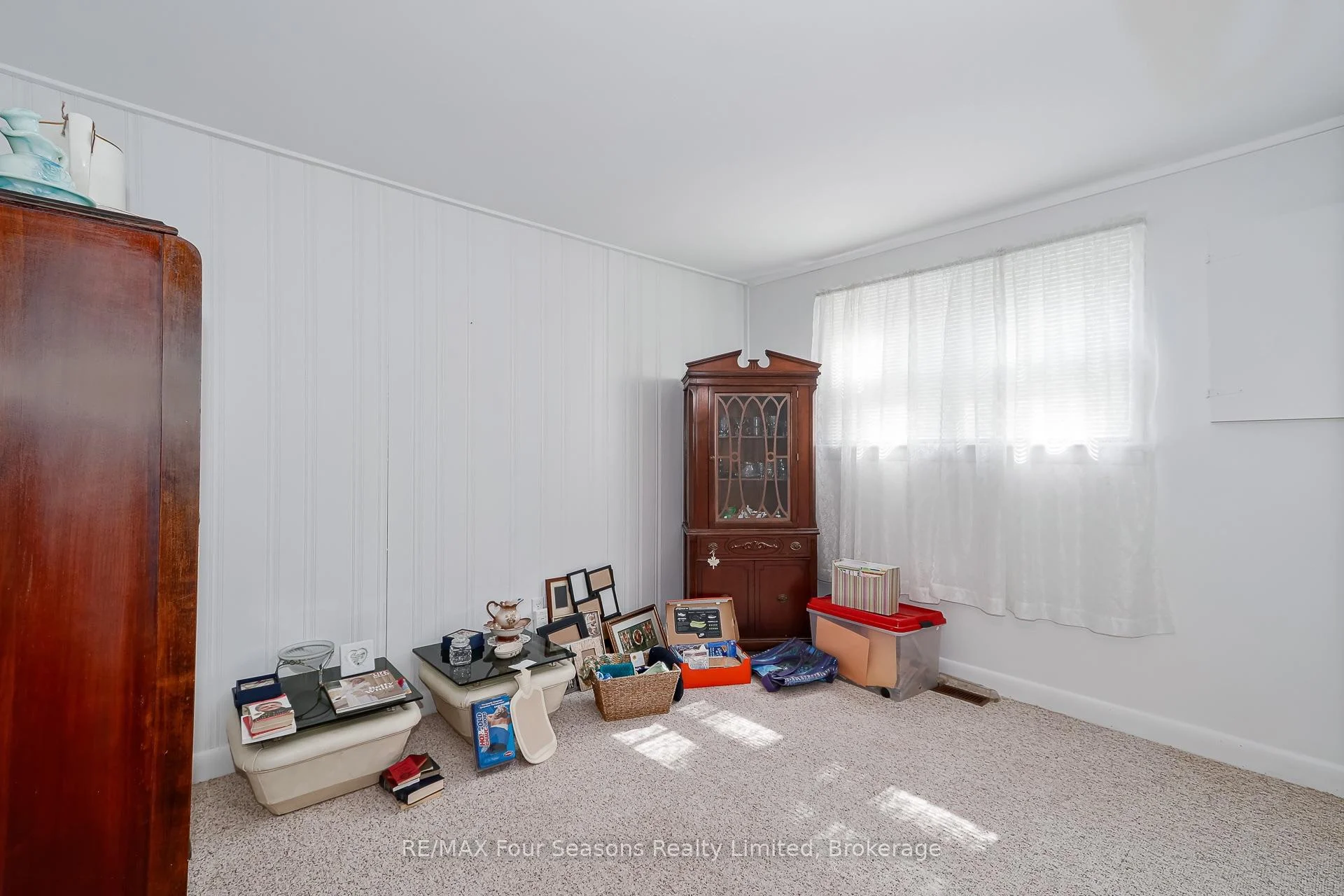 Photo 16 of 201 Sunnidale Street, Clearview, Stayner — HOMEH