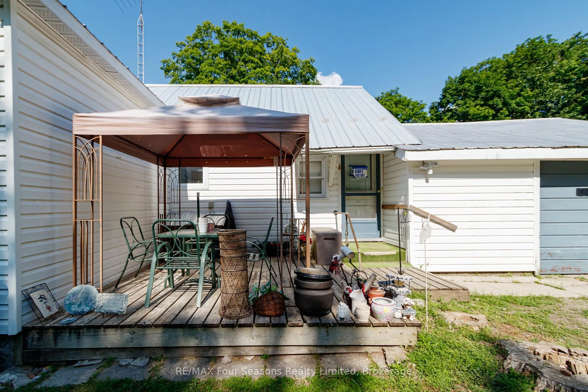 Photo 22 of 201 Sunnidale Street, Clearview, Stayner — HOMEH