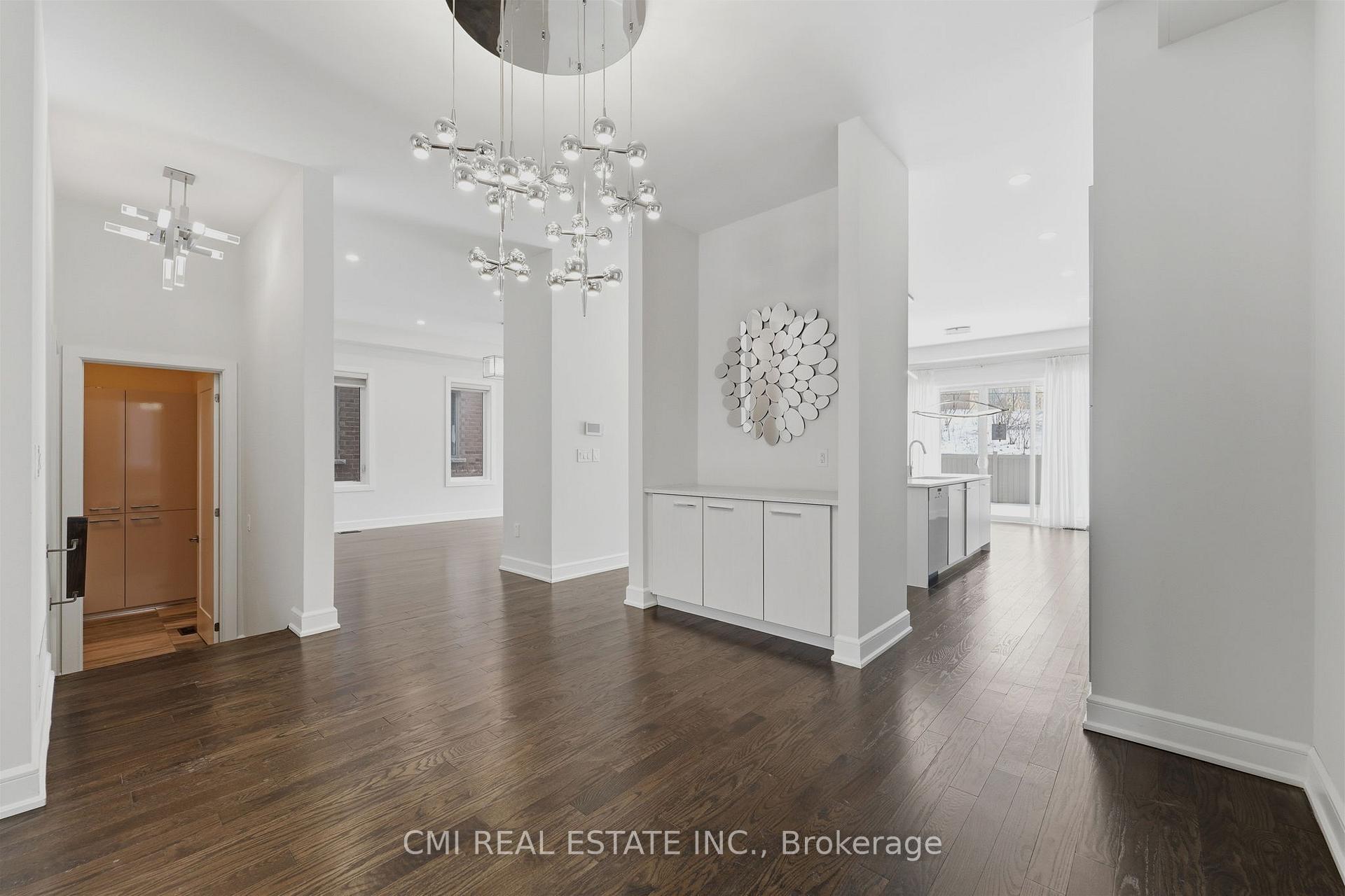 Photo 5 of 392 Farrell Road, Vaughan, Patterson — HOMEH