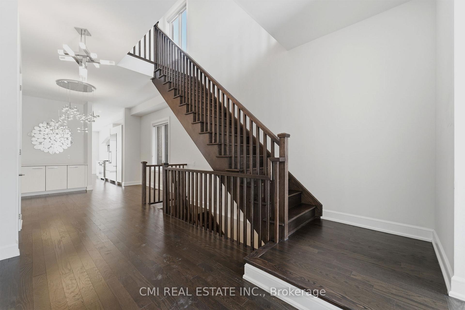 Photo 18 of 392 Farrell Road, Vaughan, Patterson — HOMEH