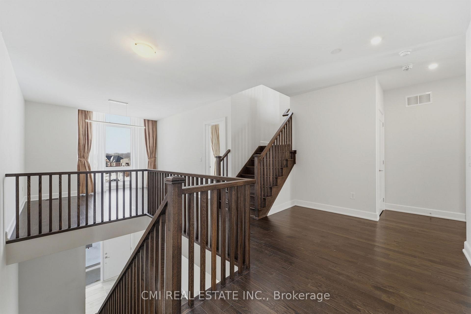 Photo 21 of 392 Farrell Road, Vaughan, Patterson — HOMEH