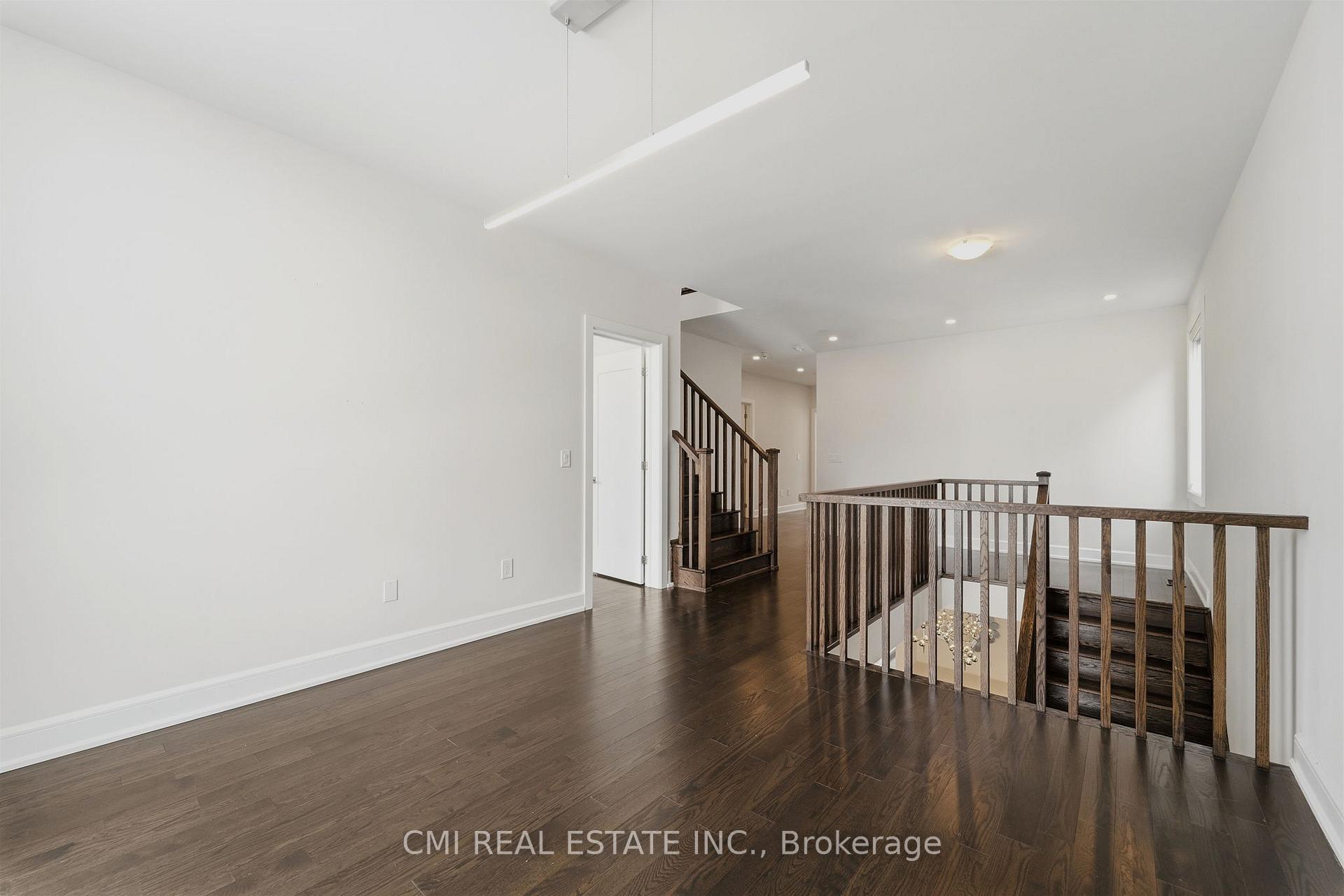 Photo 22 of 392 Farrell Road, Vaughan, Patterson — HOMEH