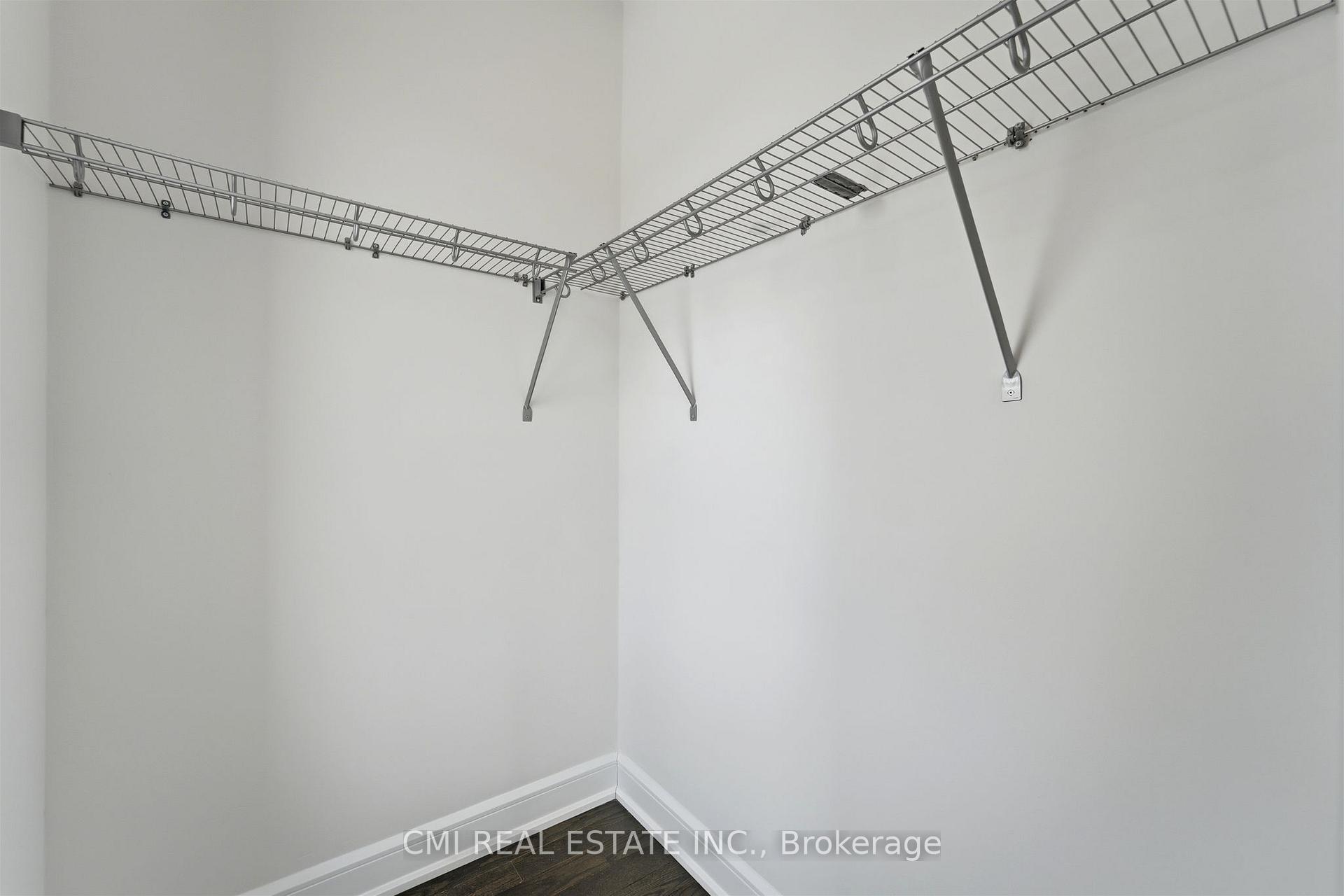 Photo 25 of 392 Farrell Road, Vaughan, Patterson — HOMEH